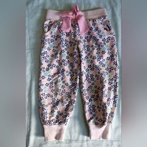‼️5 items for $8‼️Little Lass Floral Joggers with Pink Bow